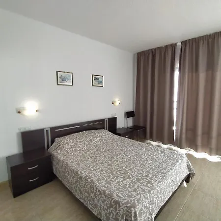 Apartment Studio With Ocean View. 100 M Beach Playa Paraiso (Tenerife)
