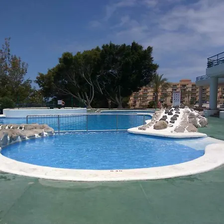 Studio With Ocean View. 100 M Beach Apartment
